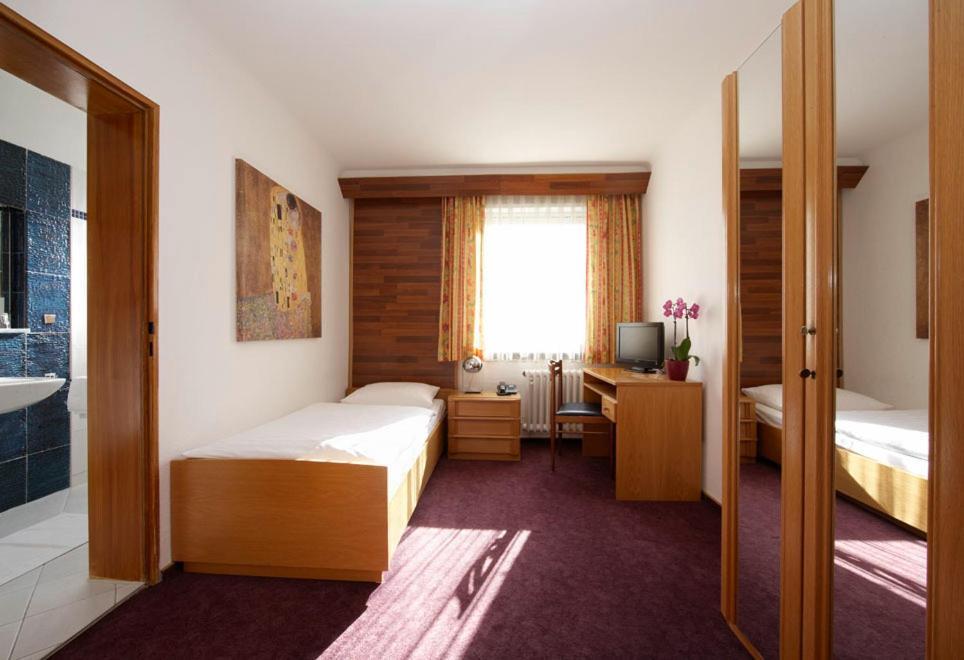 Hotel Erbprinzenhof Karlsruhe Chambre photo